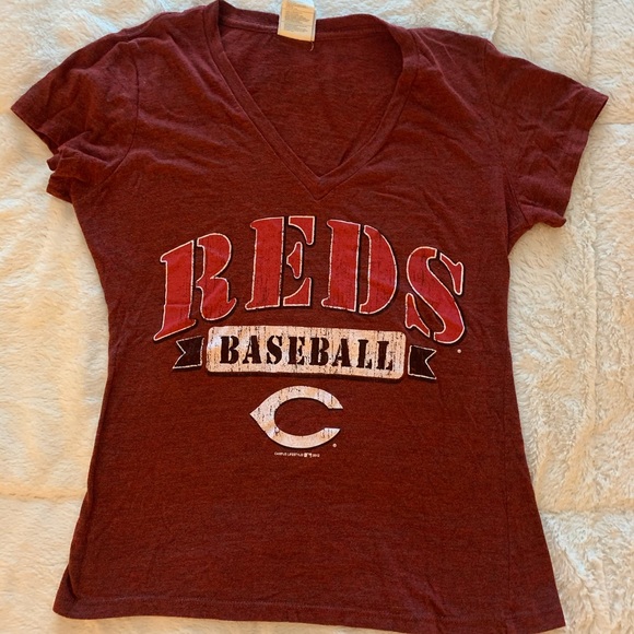 Genuine Merchandise Tops Cincinnati Reds Top Poshmark